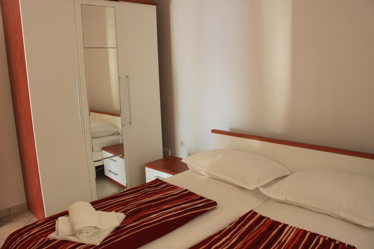 Pile Apartments 5 Omiš Dış mekan fotoğraf